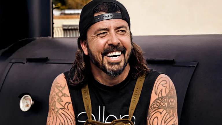 Dave Grohl Net Worth: Inside His $330 Million Net Worth